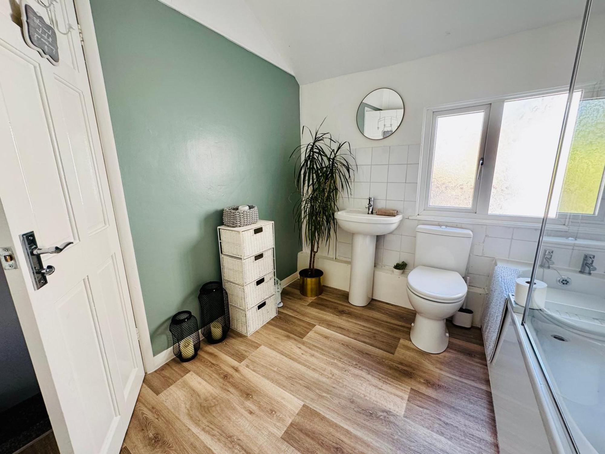 Beautiful, 1 Bedroom Holiday home